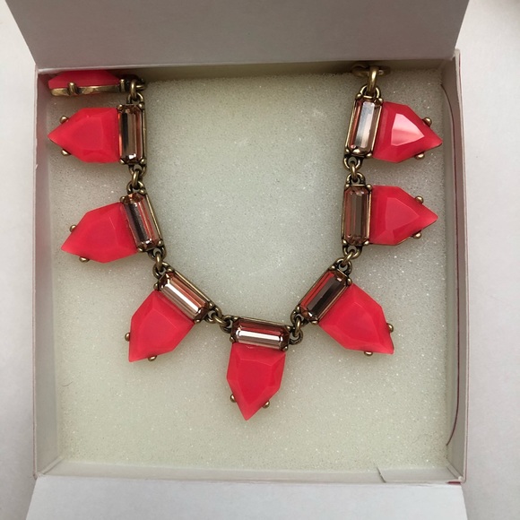 NIB Stella & Dot Eye Candy Necklace in pink - Picture 3 of 6